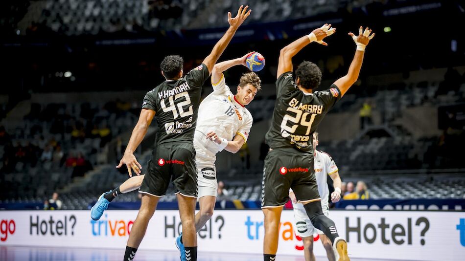 Charaktertest mit Mühe bestanden: Handballern winkt WM-Platz 5