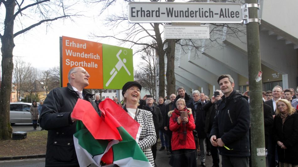 Erhard-Wunderlich-Allee in Augsburg eingeweiht