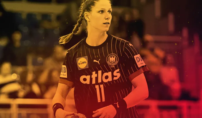 Xenia Smits hat den Ball in der Hand