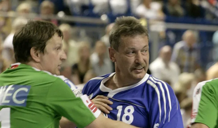 Peter Larisch (rechts). - Foto: imago images/Christian Schroedter