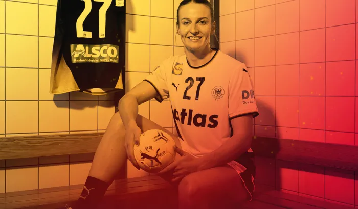 Julia Maidhof in der Kabine