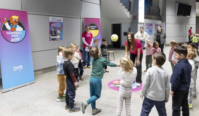 Dortmunder Kita-Kinder beim Hanniball Pass Junior in der Dortmunder Westfalenhalle