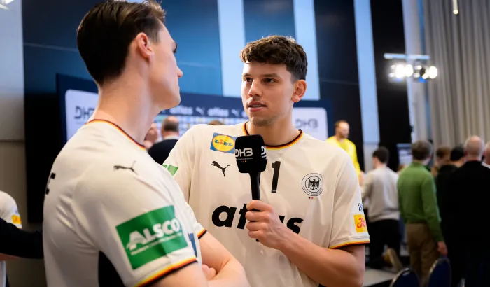 Marko Grgic als Mobile Reporter für die DHB-Kanäle. - Foto: Marco Wolf