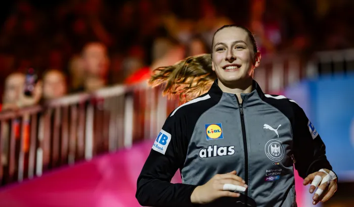 Viola Leuchter ist U23-Welthandballerin. - Foto: kolektiff images