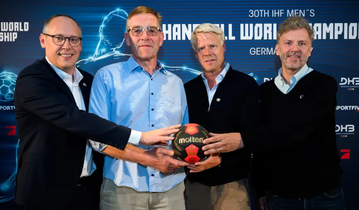 Die Teilnehmer des ProSiebenSat1-DHB-Handballtalks in München. - Foto: Marco Wolf