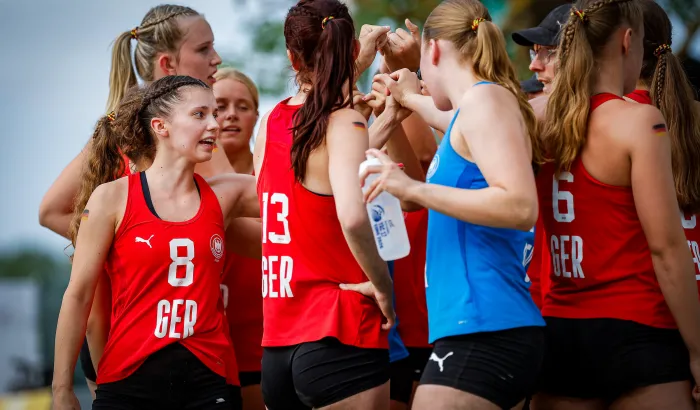 U17w Beach