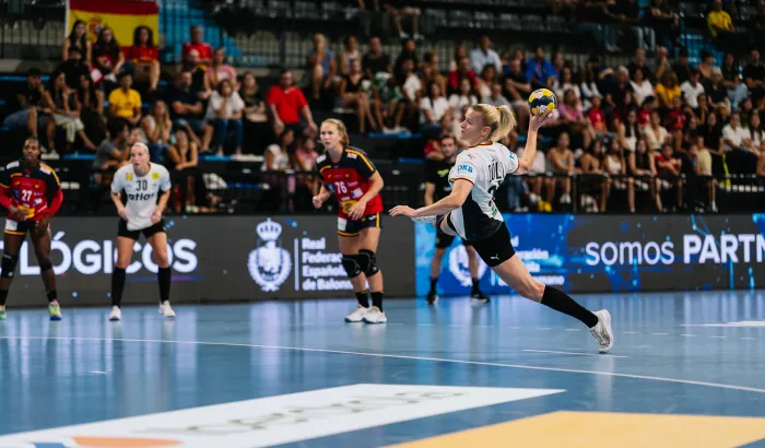 Kapitänin Antje Döll. - Foto: Lars Neumann 