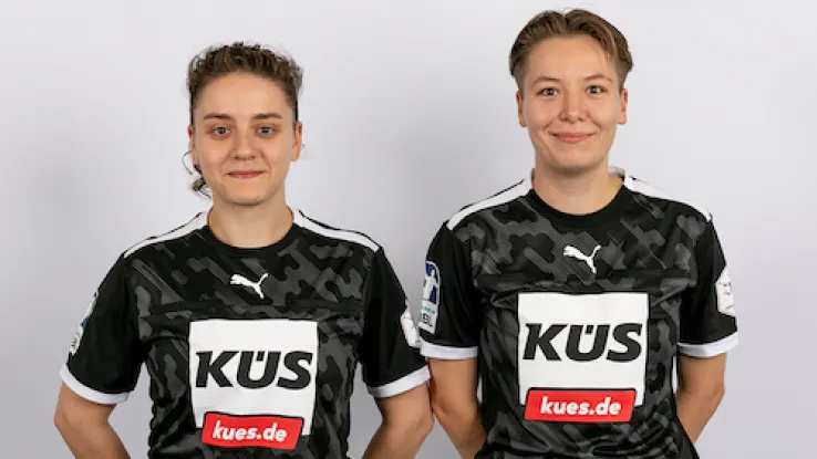 Pelin Odabas & Lynn van Os