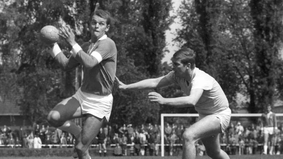 Herbert Lübking auf dem Großfeld. - Foto: imago-images