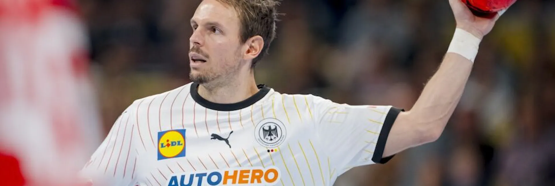 Kai Häfner spielt einen Pass