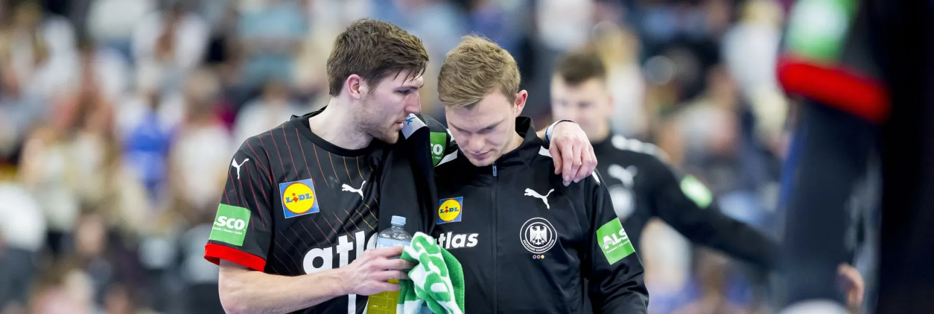 Lukas Zerbe und Timo Kastening. - Foto: Sascha Klahn