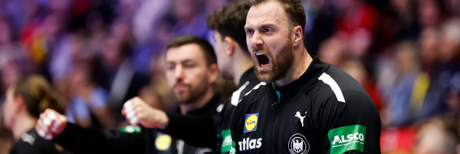 15.000 Euro für den guten Zweck - Grund zum Jubeln. - Foto: kolektiff images