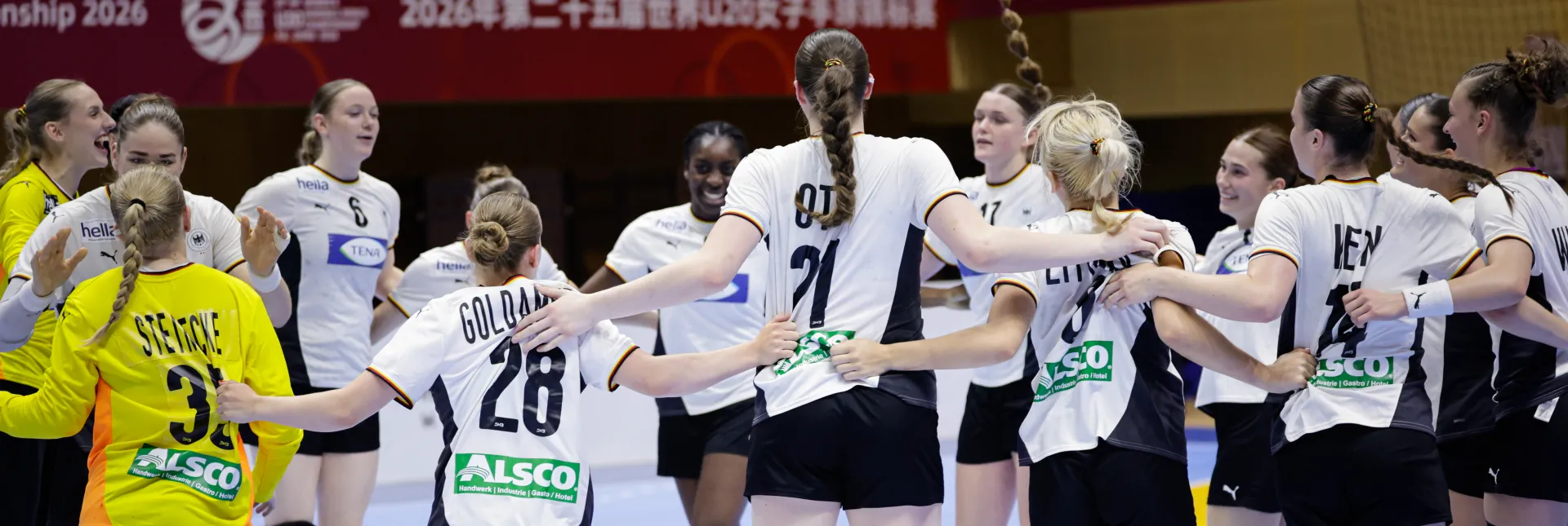Allen Grund zur Freude hatte die DHB-U20 nach dem Sieg gegen Südkorea. - Foto: kolektiff