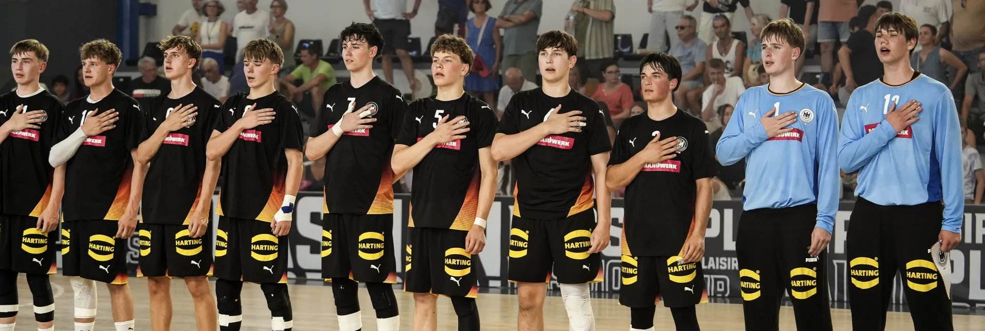 U16m