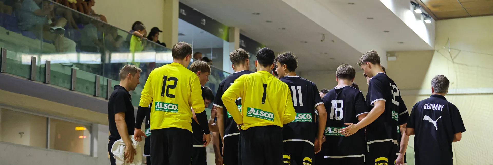 Die U18 männlich bei Länderspielen gegen Portugal