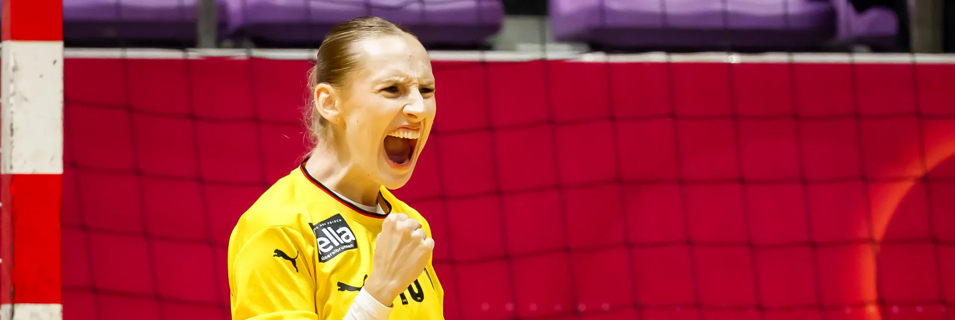 16 Paraden - 10 davon in der zweiten Halbzeit - zeigte Lena Lindemann im Viertelfinal-Krimi gegen Norwegen. - Foto: kolektiff