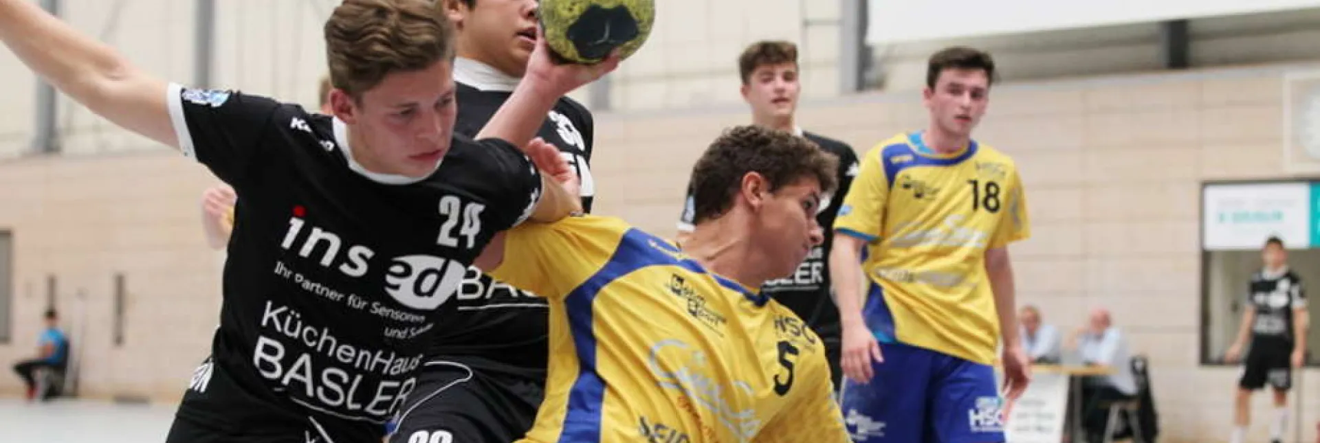 7b3b2c20cbfa915.jpg