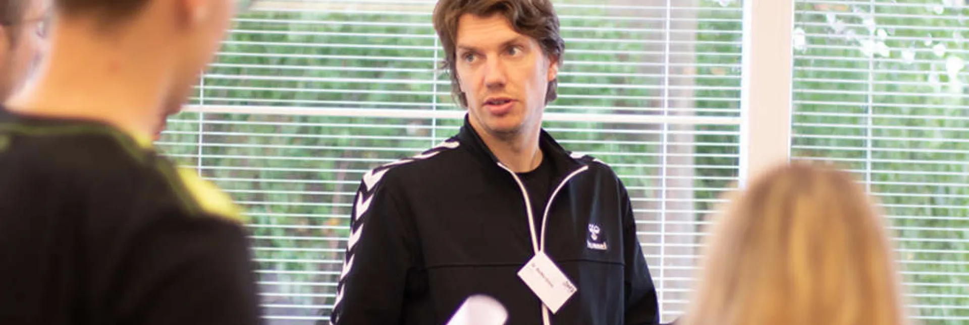 10dff8e3f49bc9d.jpg