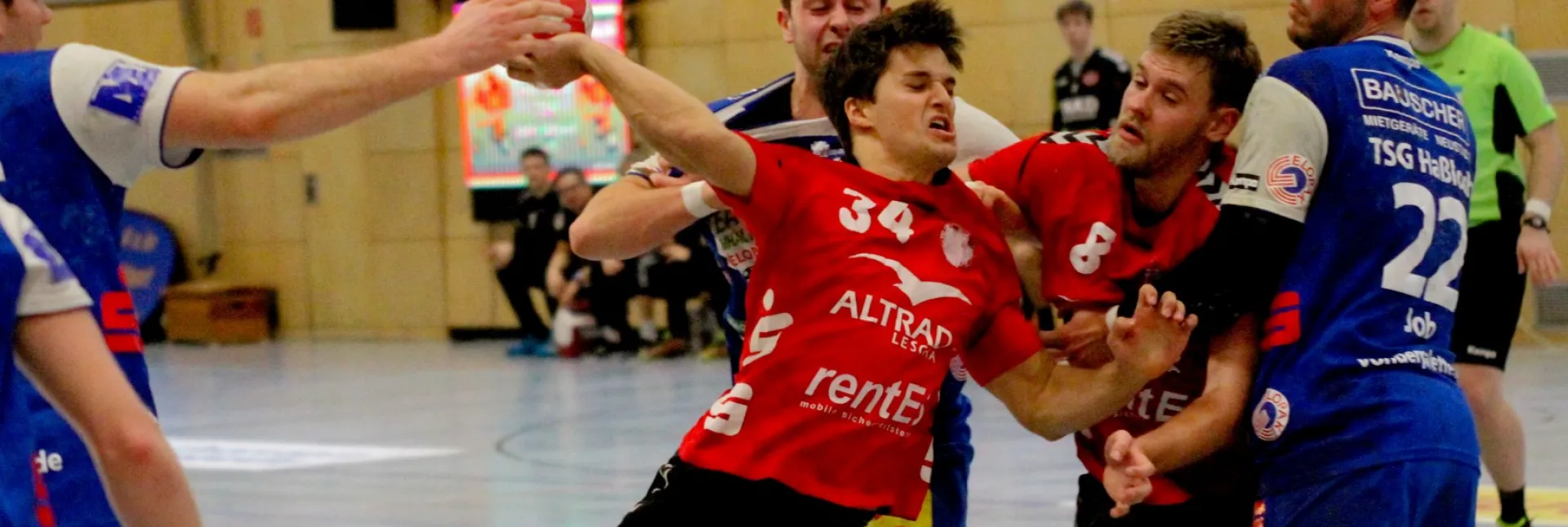 Lucca-Holleder_Joern-Kehle.jpg Lucca-Holleder_Joern-Kehle.jpg