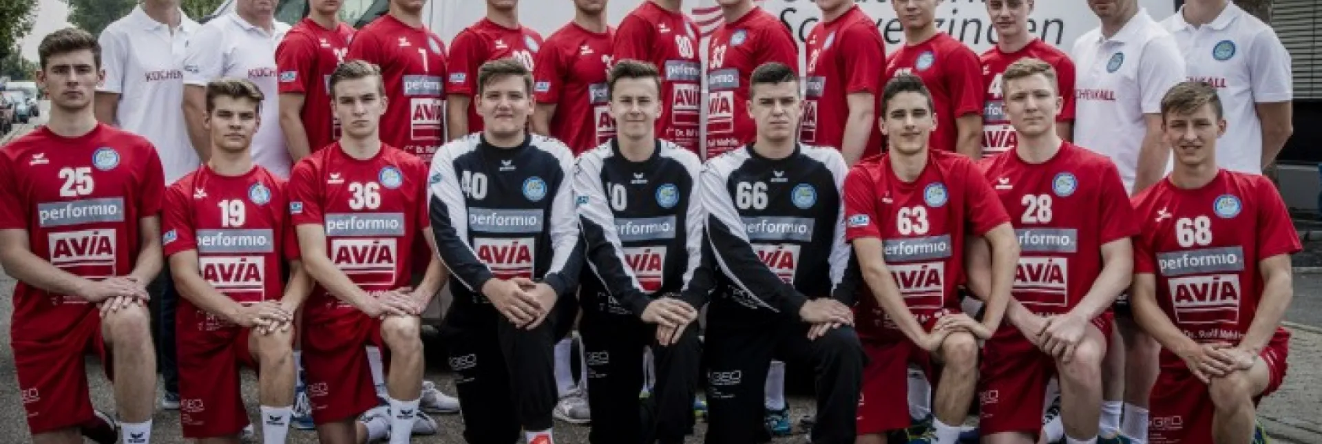 Mannschaftsbild_18_19_Verein.jpg Mannschaftsbild_18_19_Verein.jpg