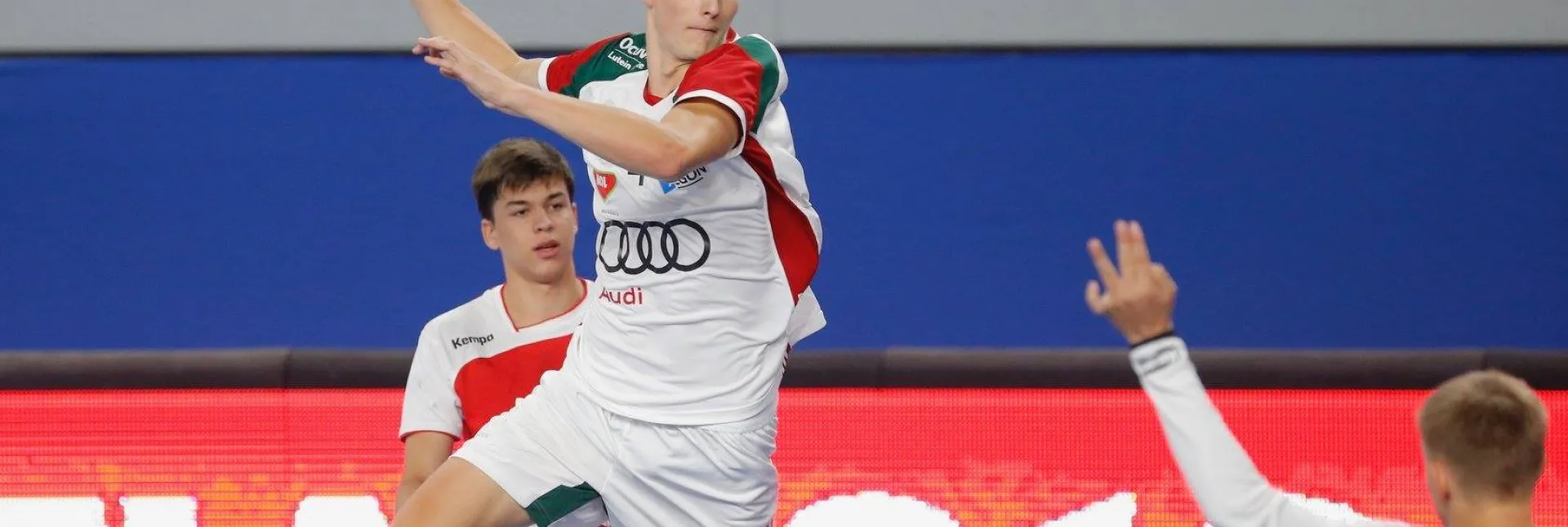 Aron-Czako-Ungarn-U18-Nationalmannschaft-2.jpg