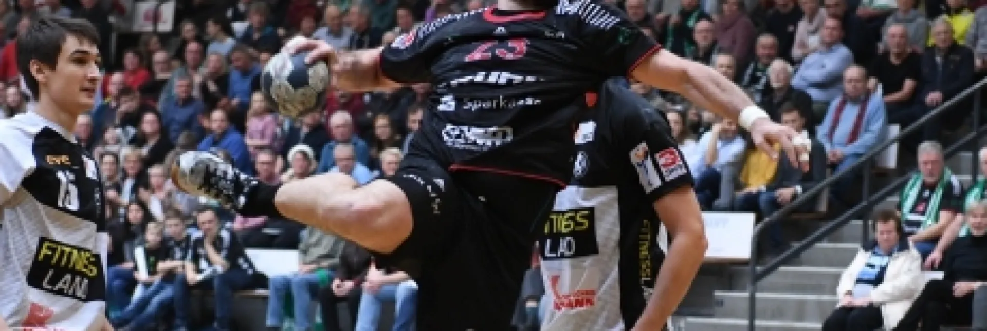 000b-Tzoufras.jpg