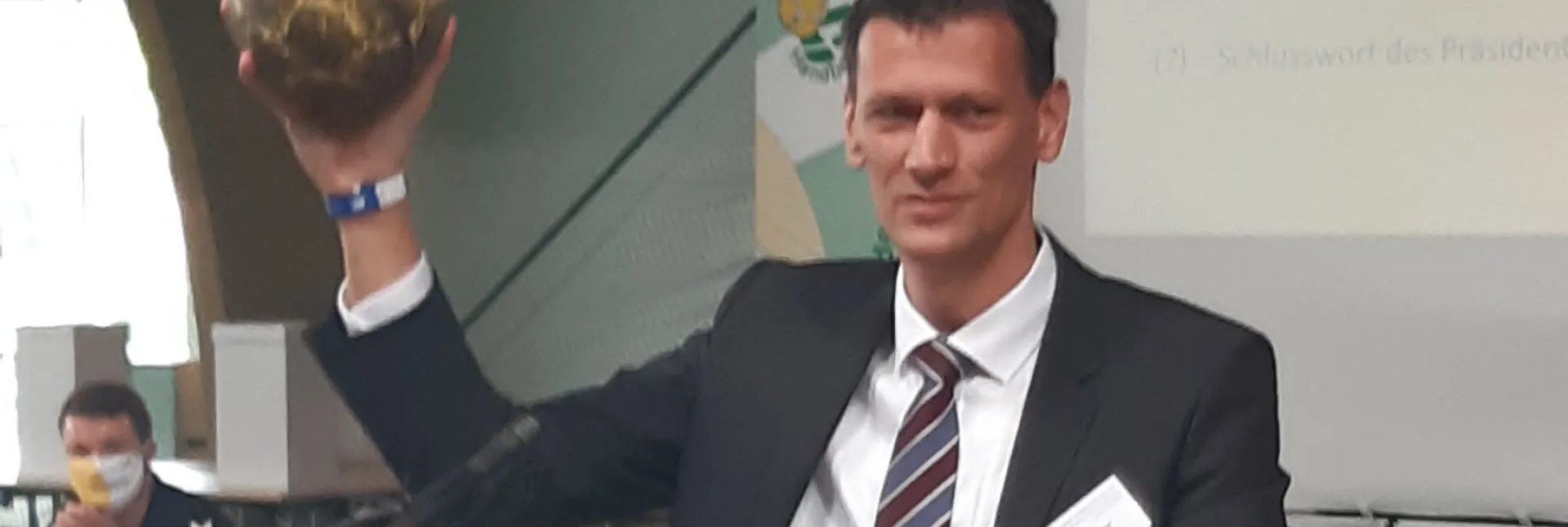 Neuer-Praesdient-HV-Sachsen-1.jpg