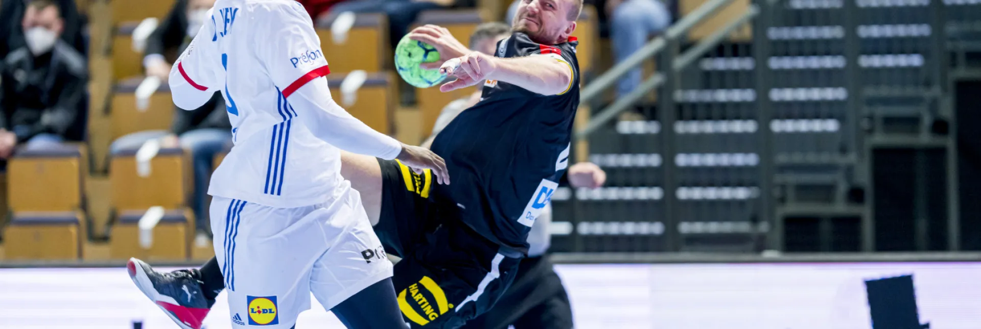 KLAHN_09-3-.jpg