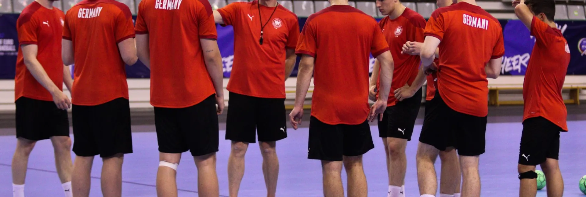 IMG_8689-1-.jpg IMG_8689-1-.jpg