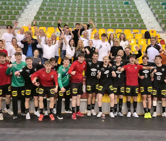 U21 nach dem Spiel gegen die Schweiz. - Foto: DHB
