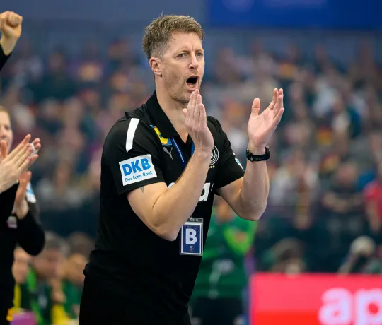 Markus Gaugisch bejubelt den Viertelfinalsieg gegen Brasilien