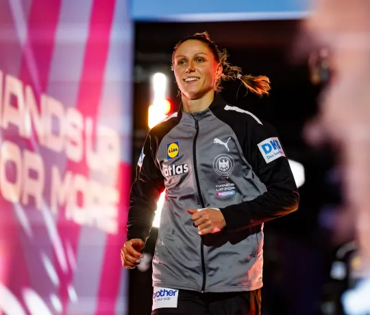 Xenia Smits läuft ein