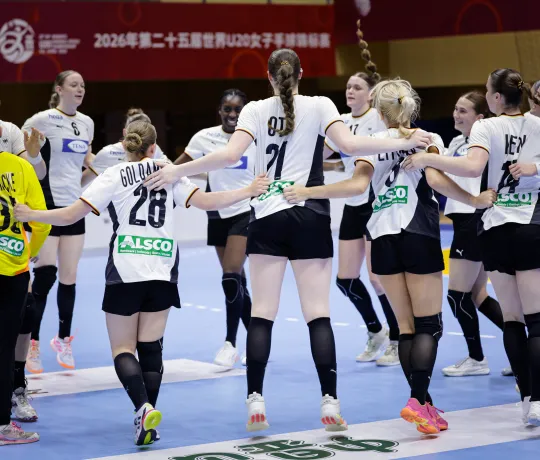 Allen Grund zur Freude hatte die DHB-U20 nach dem Sieg gegen Südkorea. - Foto: kolektiff
