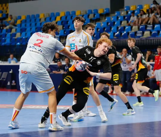 Kreisläufer Julius Hein spielte am Freitag gegen Spanien groß auf. - Foto: Mihaela Bobar