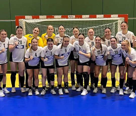 Die weibliche U18 verlor zwar teilweise ihren Rhythmus, gewann ihr letztes Testspiel vor der WM gegen die Niederlande aber souverän. - Foto: DHB