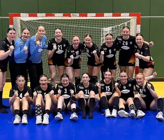 Zufriedene Gesichter gab's im deutschen Team nach dem Test gegen die Niederlande. - Foto: DHB