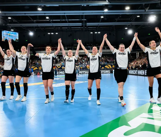 Die Frauen-Nationalmannschaft kehrt auf die Platte zruück. - Foto: Marco Wolf