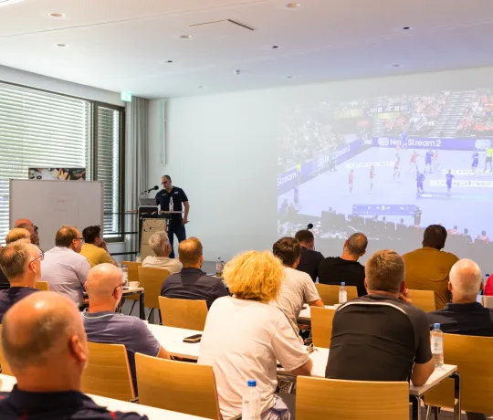 Die DHB-Trainer:innen-Tage bieten Platz für Austausch, Reflexion und gemeinsames Lernen. | Foto: Dr. Patrick Luig