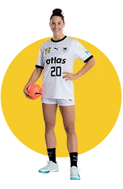 Emily Bölk lächelt in die Kamera