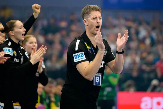 Markus Gaugisch bejubelt den Viertelfinalsieg gegen Brasilien