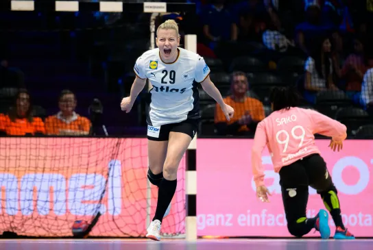 Freude über den Finaleinzug: Antje Döll bejubelt den Halbfinalsieg gegen Frankreich