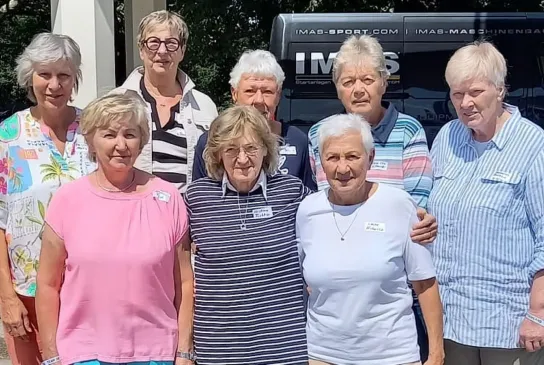 Hinten von links: Evelyn Seide, Gabriele Badorek, Eva Paskuy,Roswitha Krause, Hannelore Kühnert. Vorn: Christina Rost , Kristina Richter und Liane Michaelis. - Foto: DHB