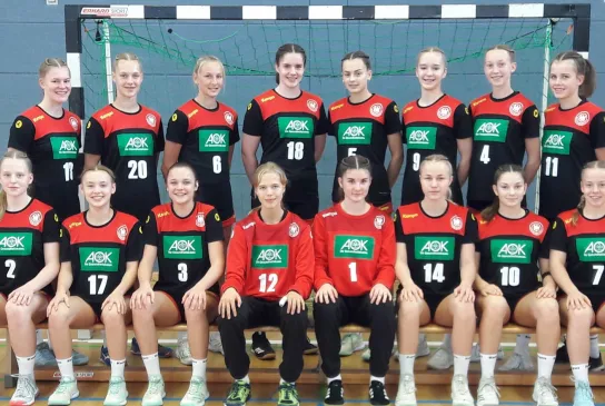 Teamfoto-U15-weiblich.jpg