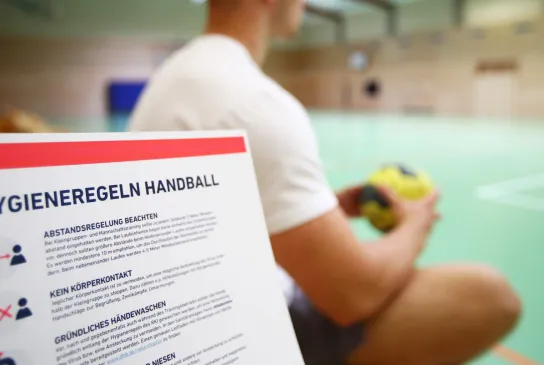 DHB030.jpg