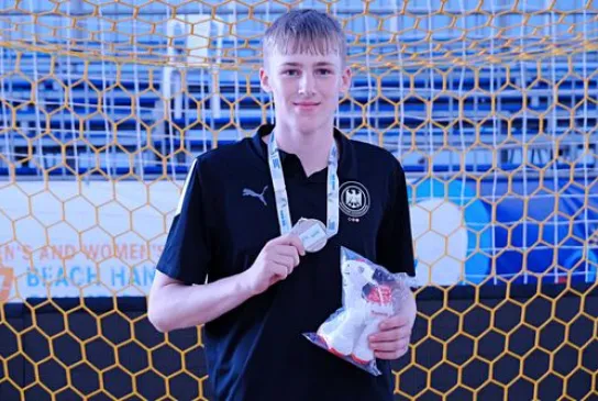 Thure-Biellfeldt_U17-Beach-WM-2025.jpg Thure-Biellfeldt_U17-Beach-WM-2025.jpg