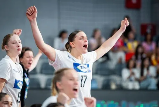 Emma-Niemann-1.jpg Emma-Niemann-1.jpg